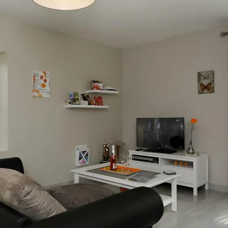 Сasa de vacaciones Creney-prés-troyes, 3 Pièces, 4 Personnes - Fr-1-543-166 *